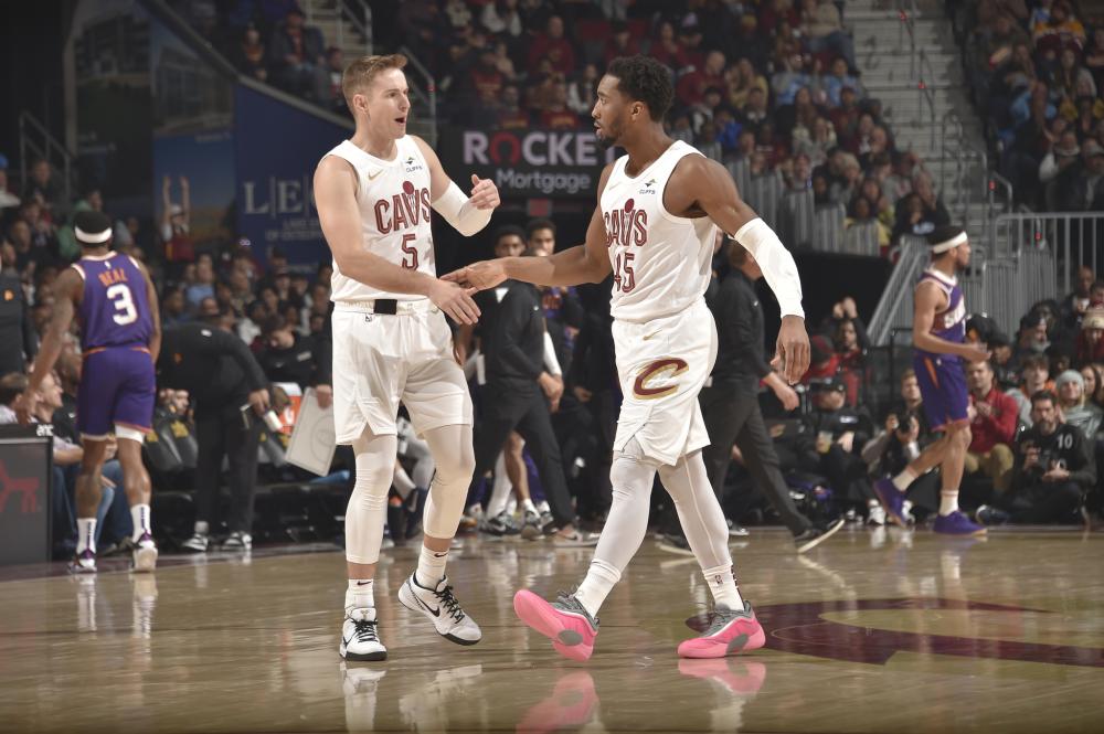 阿尔瓦雷斯 阿尔瓦雷斯